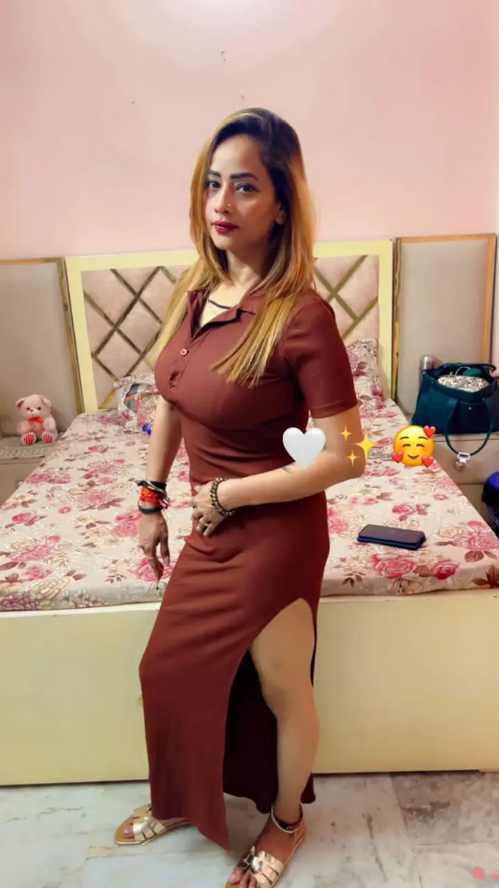 Aanya - Adult college girl escorts in Vadodara | Local Companion Profile 01 - Vadodara, Vadodara, Gujarat - profile photo